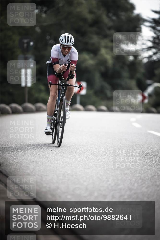 21.06.2026 - 29. Vierlanden-Triathlon H.Heesch http://msf.ph/oto/9882641 21.06.2026 09:17:53 Radfahren 78, 106, 226 meine-sportfotos.de