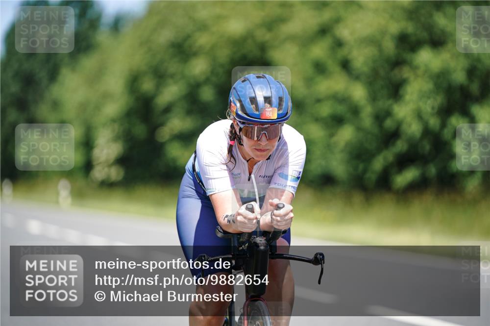 21.06.2026 - Viking Triathlon Michael Burmester http://msf.ph/oto/9882654 21.06.2026 13:41:41 Radfahren 424 meine-sportfotos.de