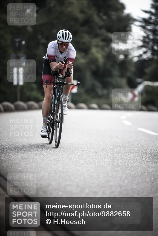21.06.2026 - 29. Vierlanden-Triathlon H.Heesch http://msf.ph/oto/9882658 21.06.2026 09:17:53 Radfahren 78, 106, 226 meine-sportfotos.de