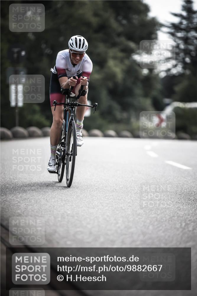 21.06.2026 - 29. Vierlanden-Triathlon H.Heesch http://msf.ph/oto/9882667 21.06.2026 09:17:54 Radfahren 106, 226 meine-sportfotos.de