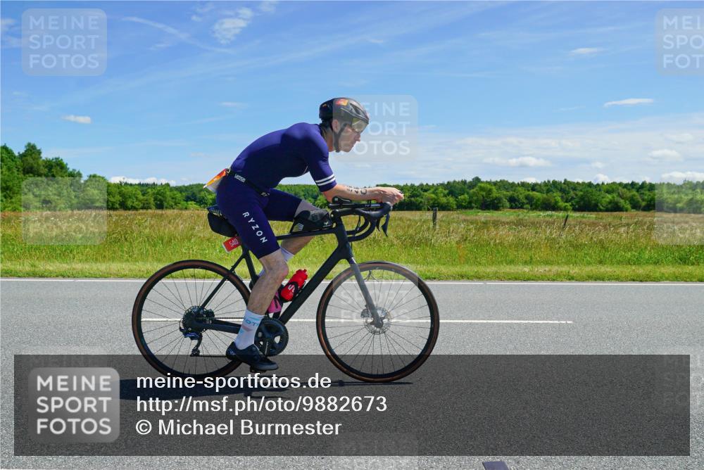 21.06.2026 - Viking Triathlon Michael Burmester http://msf.ph/oto/9882673 21.06.2026 13:20:19 Radfahren 196, 382 meine-sportfotos.de