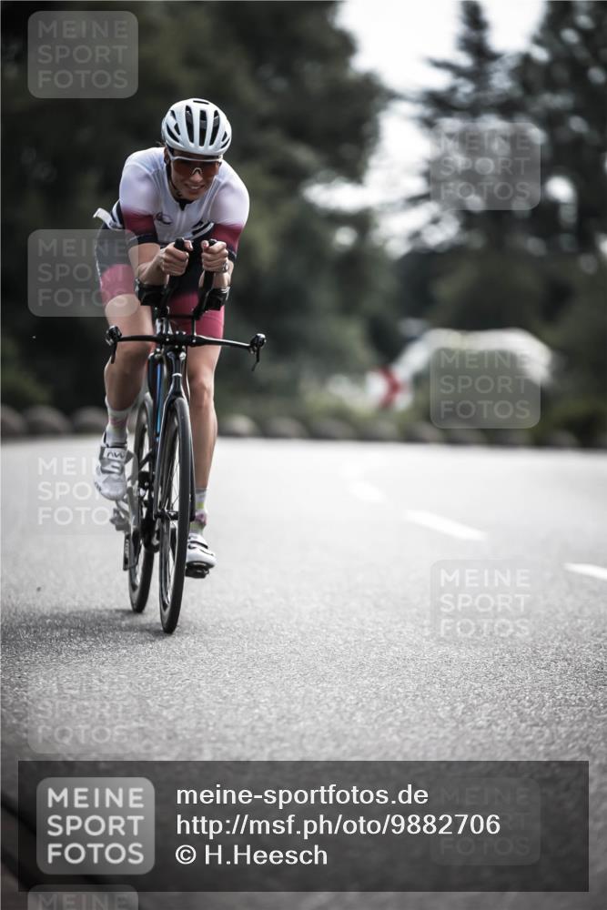 21.06.2026 - 29. Vierlanden-Triathlon H.Heesch http://msf.ph/oto/9882706 21.06.2026 09:17:54 Radfahren 106, 226 meine-sportfotos.de