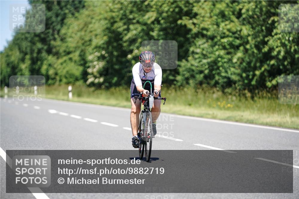 21.06.2026 - Viking Triathlon Michael Burmester http://msf.ph/oto/9882719 21.06.2026 13:43:27 Radfahren  meine-sportfotos.de