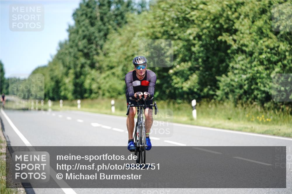 21.06.2026 - Viking Triathlon Michael Burmester http://msf.ph/oto/9882751 21.06.2026 13:43:41 Radfahren  meine-sportfotos.de