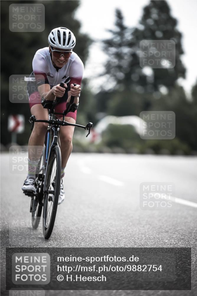 21.06.2026 - 29. Vierlanden-Triathlon H.Heesch http://msf.ph/oto/9882754 21.06.2026 09:17:54 Radfahren 106, 226 meine-sportfotos.de