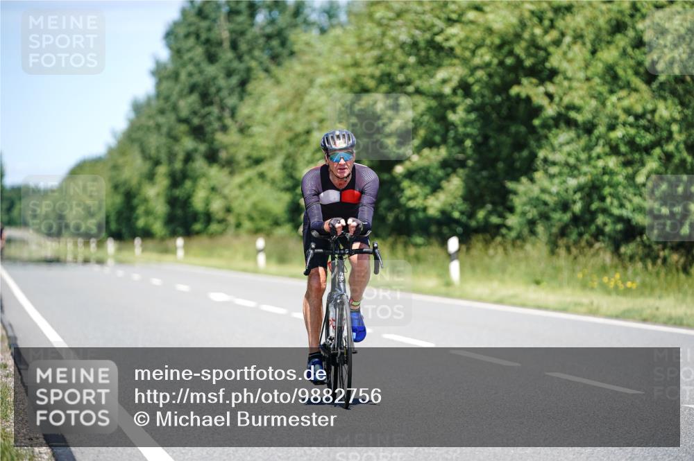 21.06.2026 - Viking Triathlon Michael Burmester http://msf.ph/oto/9882756 21.06.2026 13:43:41 Radfahren  meine-sportfotos.de