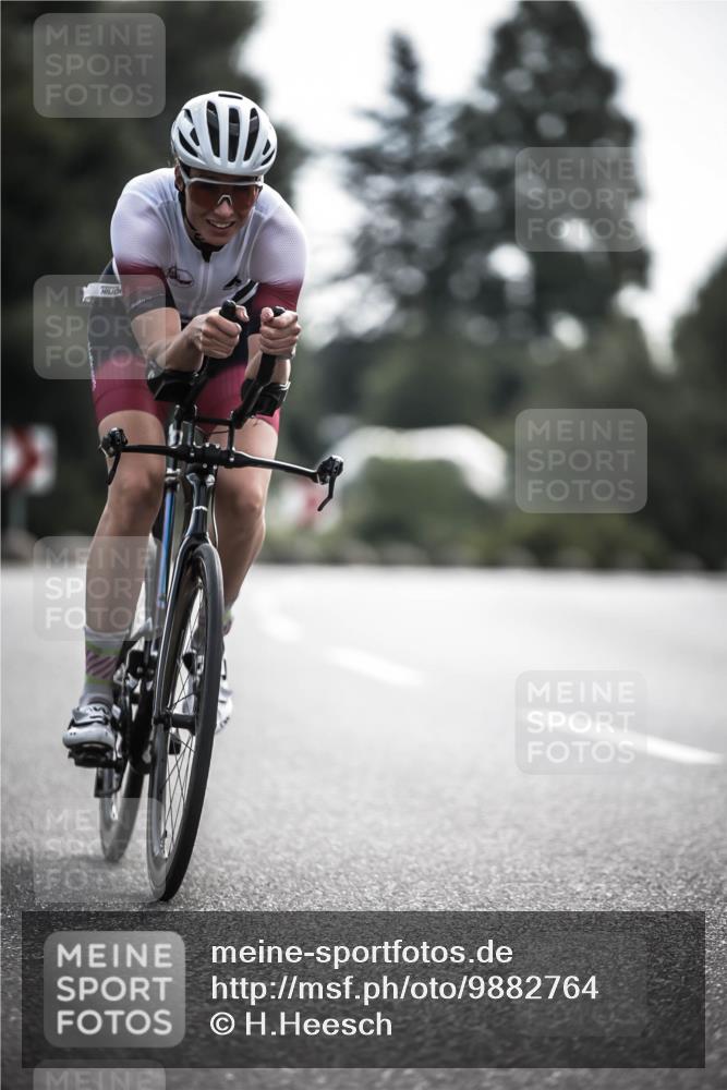 21.06.2026 - 29. Vierlanden-Triathlon H.Heesch http://msf.ph/oto/9882764 21.06.2026 09:17:54 Radfahren 106, 226 meine-sportfotos.de
