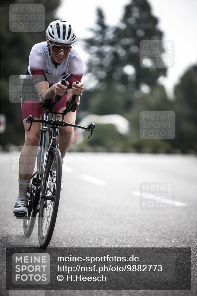 21.06.2026 - 29. Vierlanden-Triathlon H.Heesch http://msf.ph/oto/9882773 21.06.2026 09:17:54 Radfahren 106, 226 meine-sportfotos.de