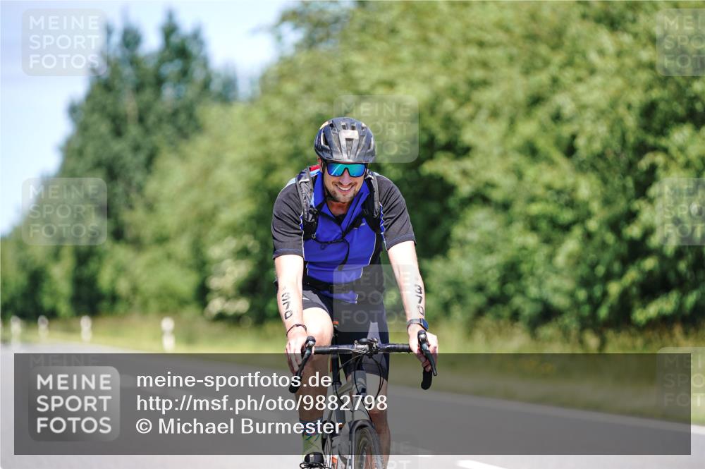 21.06.2026 - Viking Triathlon Michael Burmester http://msf.ph/oto/9882798 21.06.2026 13:44:08 Radfahren  meine-sportfotos.de