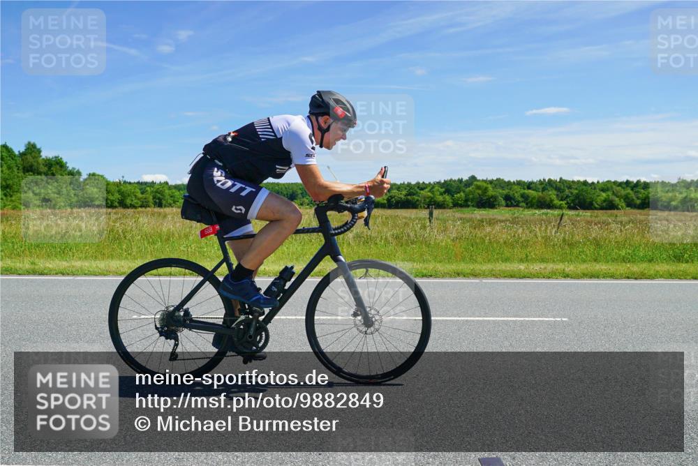 21.06.2026 - Viking Triathlon Michael Burmester http://msf.ph/oto/9882849 21.06.2026 13:25:21 Radfahren 247, 314, 646 meine-sportfotos.de