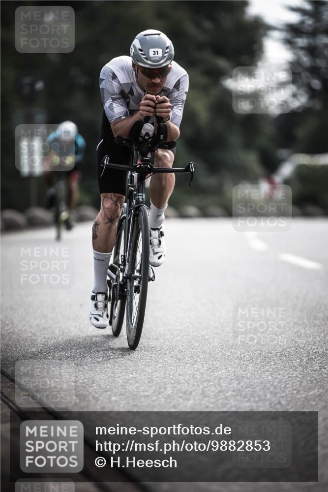 21.06.2026 - 29. Vierlanden-Triathlon H.Heesch http://msf.ph/oto/9882853 21.06.2026 09:18:07 Radfahren 31, 211, 284 meine-sportfotos.de