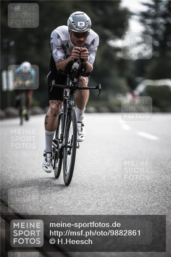 21.06.2026 - 29. Vierlanden-Triathlon H.Heesch http://msf.ph/oto/9882861 21.06.2026 09:18:07 Radfahren 31, 211, 284 meine-sportfotos.de