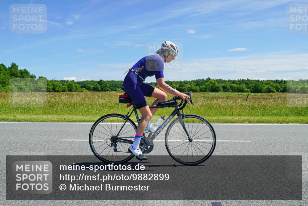 21.06.2026 - Viking Triathlon Michael Burmester http://msf.ph/oto/9882899 21.06.2026 13:26:02 Radfahren  meine-sportfotos.de
