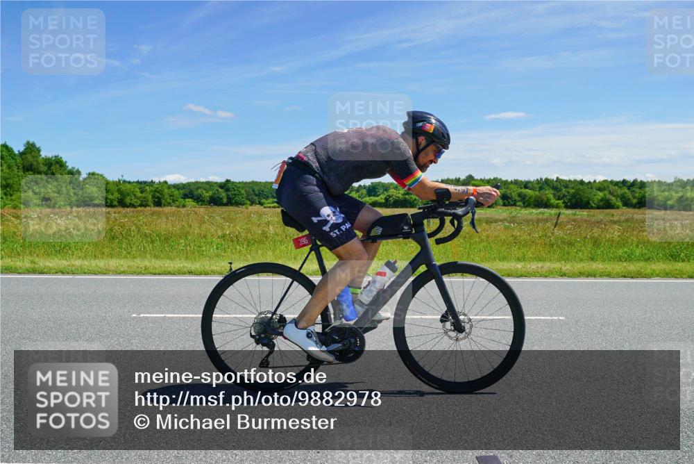 21.06.2026 - Viking Triathlon Michael Burmester http://msf.ph/oto/9882978 21.06.2026 13:28:22 Radfahren 395 meine-sportfotos.de