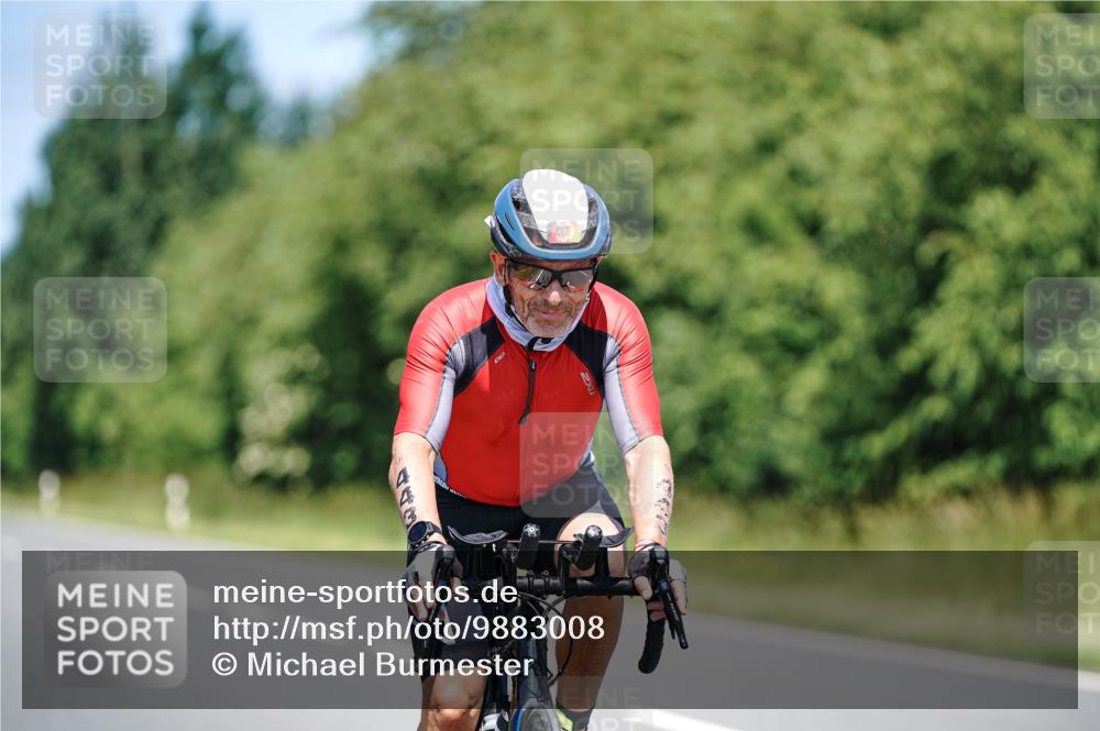 21.06.2026 - Viking Triathlon Michael Burmester http://msf.ph/oto/9883008 21.06.2026 13:46:20 Radfahren 401 meine-sportfotos.de