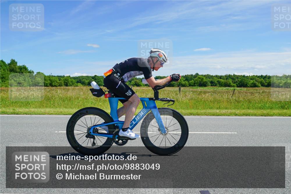 21.06.2026 - Viking Triathlon Michael Burmester http://msf.ph/oto/9883049 21.06.2026 13:30:18 Radfahren 138, 174 meine-sportfotos.de