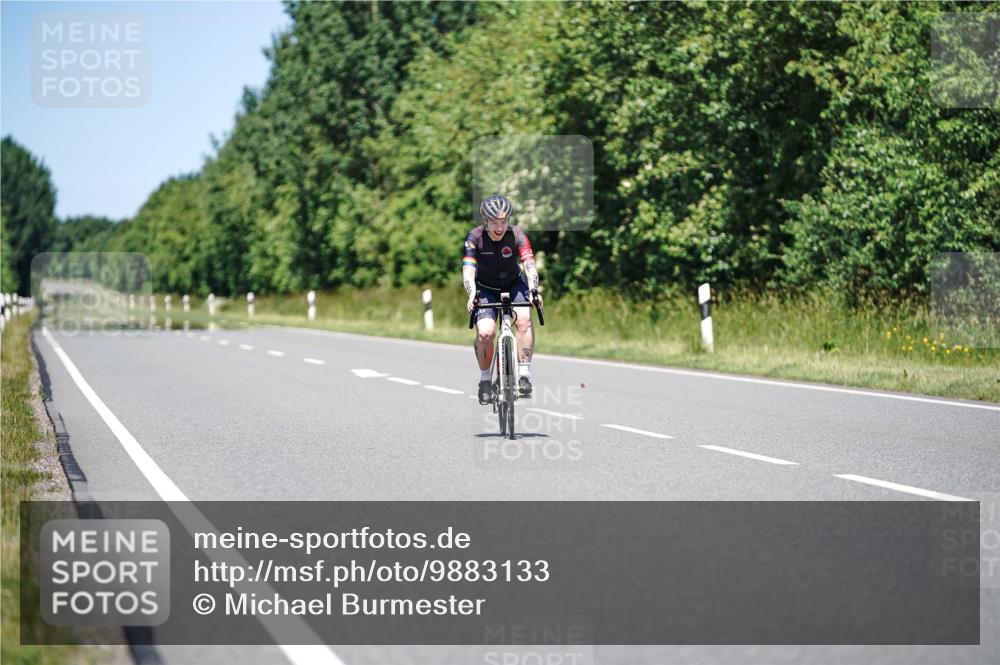 21.06.2026 - Viking Triathlon Michael Burmester http://msf.ph/oto/9883133 21.06.2026 13:55:39 Radfahren  meine-sportfotos.de