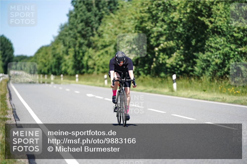 21.06.2026 - Viking Triathlon Michael Burmester http://msf.ph/oto/9883166 21.06.2026 13:57:05 Radfahren  meine-sportfotos.de