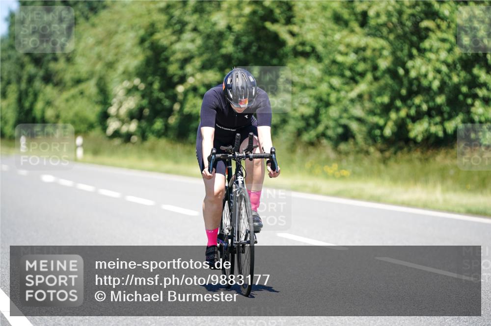 21.06.2026 - Viking Triathlon Michael Burmester http://msf.ph/oto/9883177 21.06.2026 13:57:06 Radfahren  meine-sportfotos.de