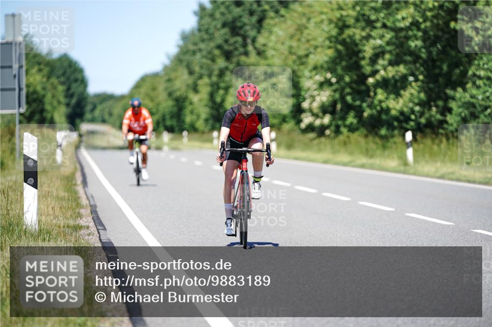 21.06.2026 - Viking Triathlon Michael Burmester http://msf.ph/oto/9883189 21.06.2026 13:59:20 Radfahren  meine-sportfotos.de