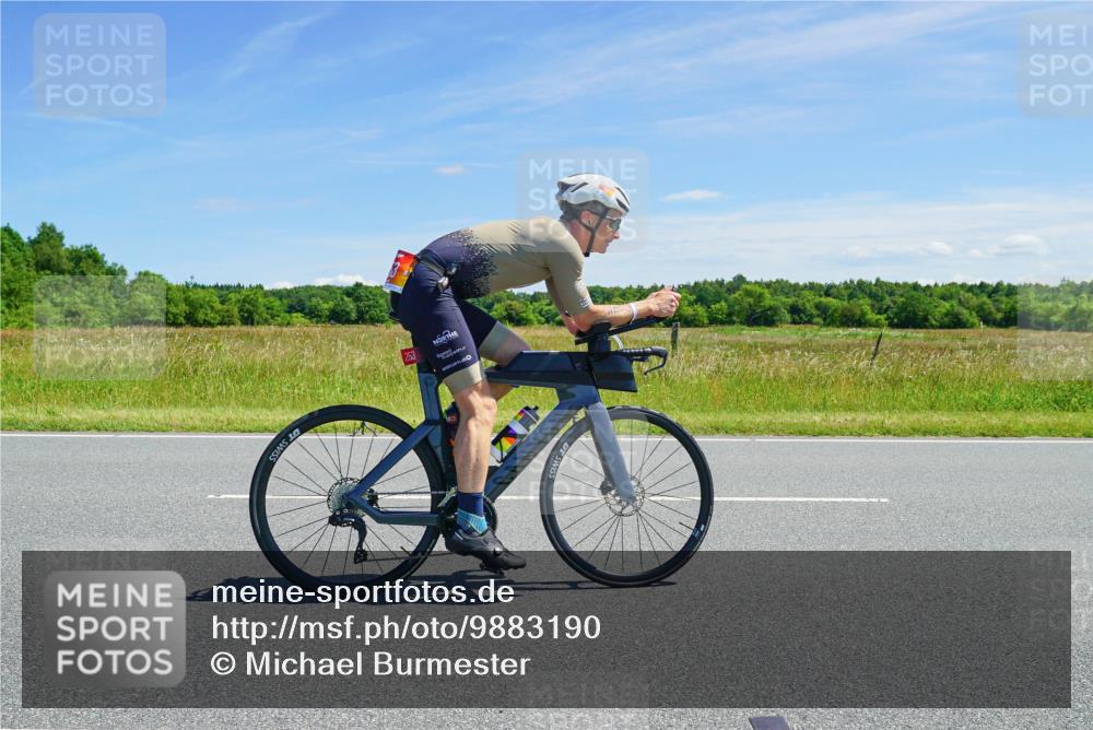 21.06.2026 - Viking Triathlon Michael Burmester http://msf.ph/oto/9883190 21.06.2026 13:34:22 Radfahren 498 meine-sportfotos.de