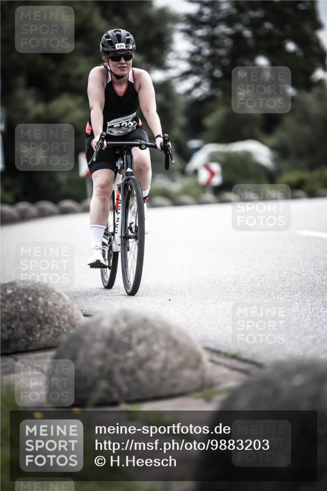 21.06.2026 - 29. Vierlanden-Triathlon H.Heesch http://msf.ph/oto/9883203 21.06.2026 10:35:04 Radfahren 47, 157, 187, 320, 334, 525 meine-sportfotos.de