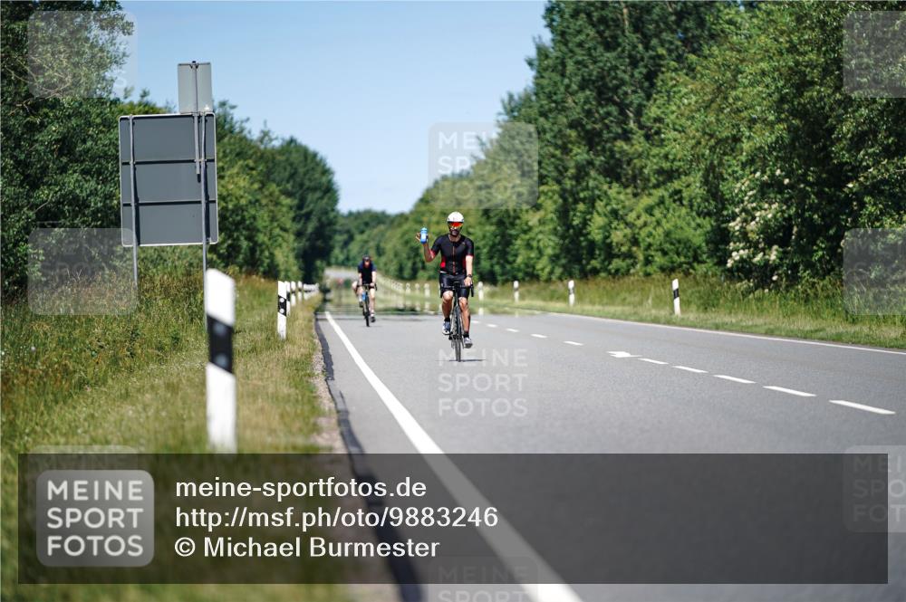 21.06.2026 - Viking Triathlon Michael Burmester http://msf.ph/oto/9883246 21.06.2026 14:01:10 Radfahren  meine-sportfotos.de