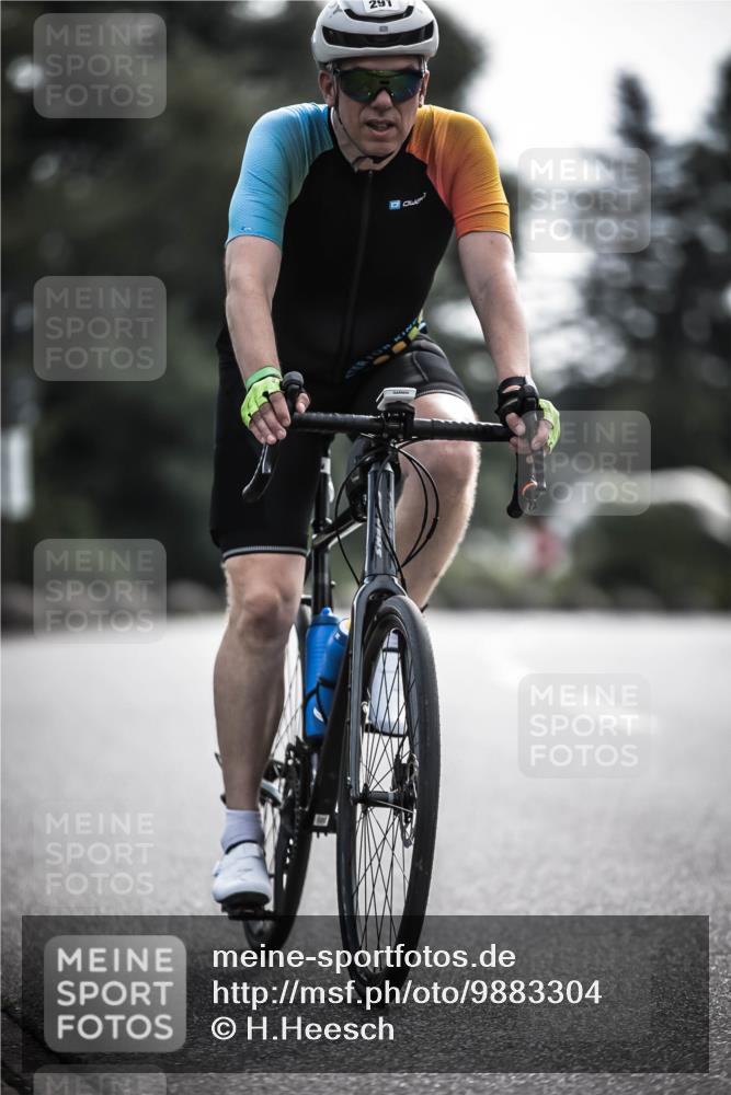 21.06.2026 - 29. Vierlanden-Triathlon H.Heesch http://msf.ph/oto/9883304 21.06.2026 09:18:16 Radfahren 103, 211, 291 meine-sportfotos.de