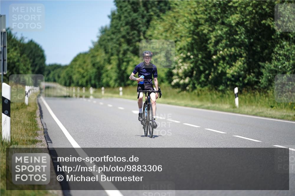 21.06.2026 - Viking Triathlon Michael Burmester http://msf.ph/oto/9883306 21.06.2026 14:01:22 Radfahren  meine-sportfotos.de