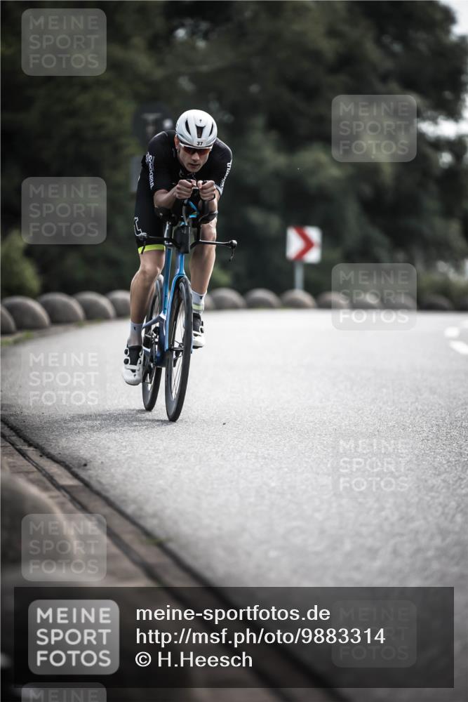 21.06.2026 - 29. Vierlanden-Triathlon H.Heesch http://msf.ph/oto/9883314 21.06.2026 09:18:28 Radfahren 37, 108 meine-sportfotos.de