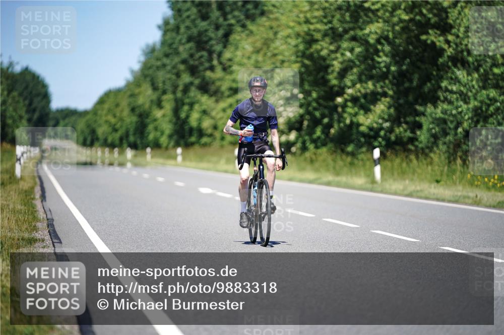 21.06.2026 - Viking Triathlon Michael Burmester http://msf.ph/oto/9883318 21.06.2026 14:01:22 Radfahren  meine-sportfotos.de
