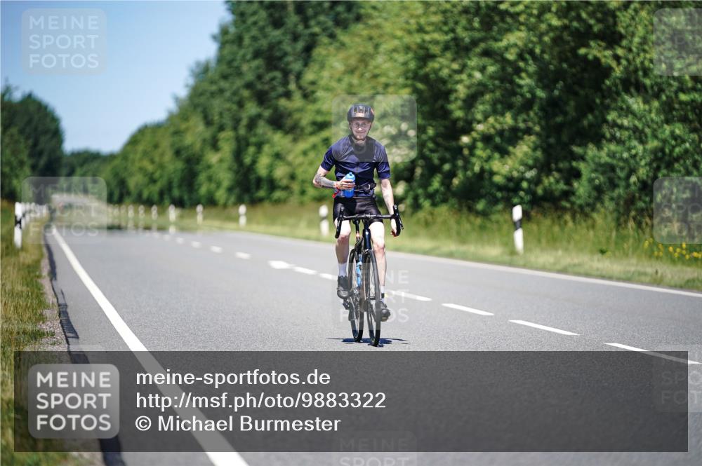 21.06.2026 - Viking Triathlon Michael Burmester http://msf.ph/oto/9883322 21.06.2026 14:01:23 Radfahren  meine-sportfotos.de