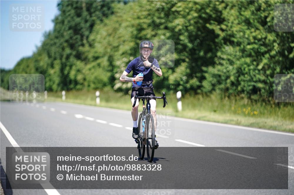 21.06.2026 - Viking Triathlon Michael Burmester http://msf.ph/oto/9883328 21.06.2026 14:01:23 Radfahren  meine-sportfotos.de