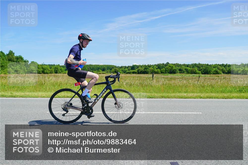 21.06.2026 - Viking Triathlon Michael Burmester http://msf.ph/oto/9883464 21.06.2026 14:01:25 Radfahren  meine-sportfotos.de