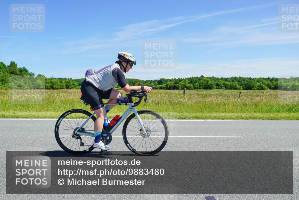 21.06.2026 - Viking Triathlon Michael Burmester http://msf.ph/oto/9883480 21.06.2026 14:04:23 Radfahren 206 meine-sportfotos.de