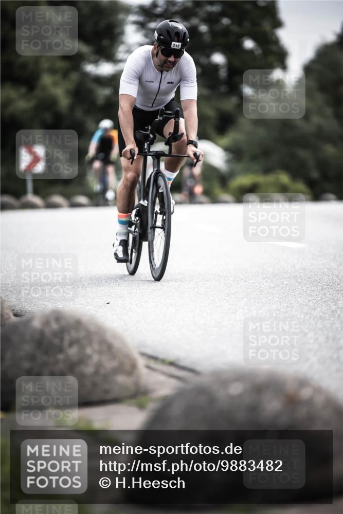21.06.2026 - 29. Vierlanden-Triathlon H.Heesch http://msf.ph/oto/9883482 21.06.2026 10:35:24 Radfahren 43, 112, 291 meine-sportfotos.de