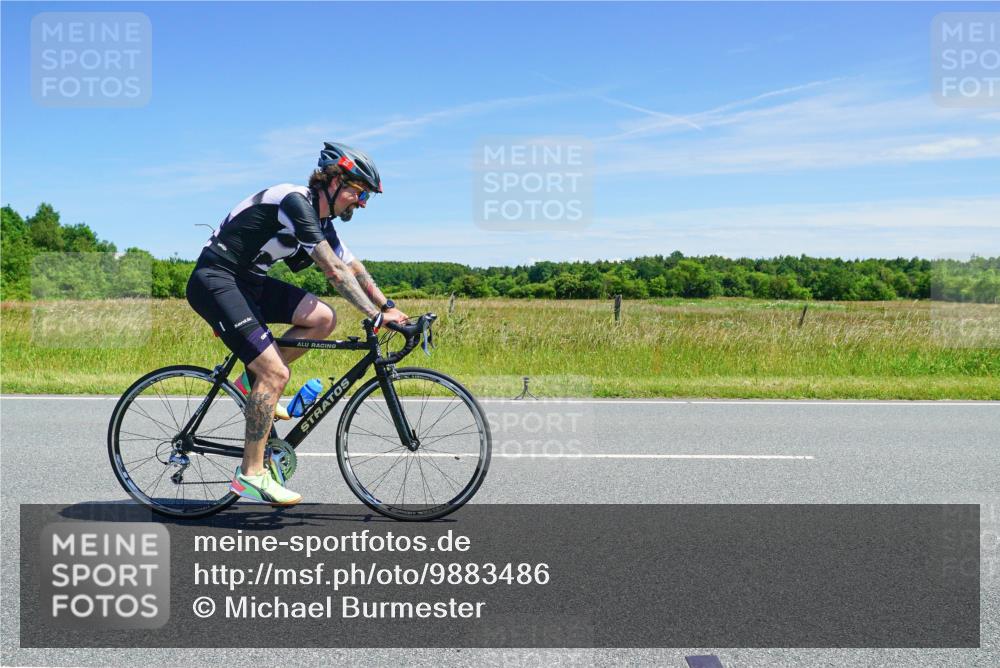 21.06.2026 - Viking Triathlon Michael Burmester http://msf.ph/oto/9883486 21.06.2026 14:16:23 Radfahren  meine-sportfotos.de