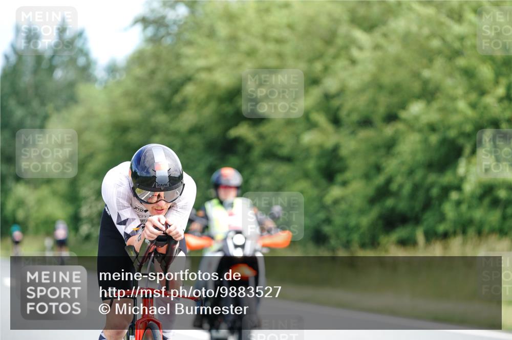 21.06.2026 - Viking Triathlon Michael Burmester http://msf.ph/oto/9883527 21.06.2026 11:01:37 Radfahren 9, 55, 142, 154, 364, 425, 526, 634 meine-sportfotos.de