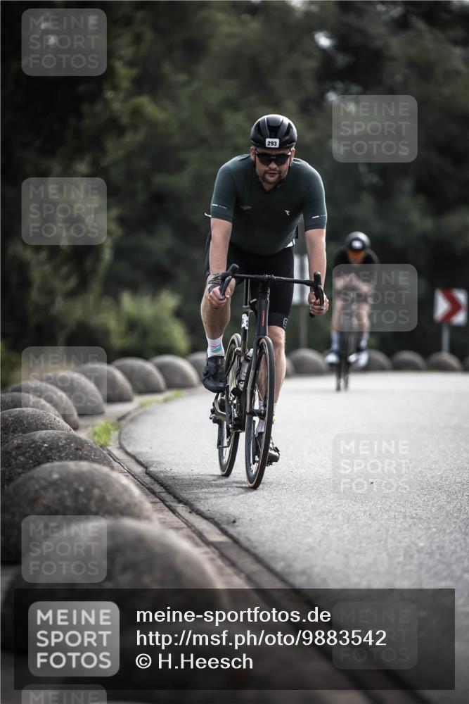21.06.2026 - 29. Vierlanden-Triathlon H.Heesch http://msf.ph/oto/9883542 21.06.2026 09:18:42 Radfahren 63, 76, 196, 197, 293 meine-sportfotos.de