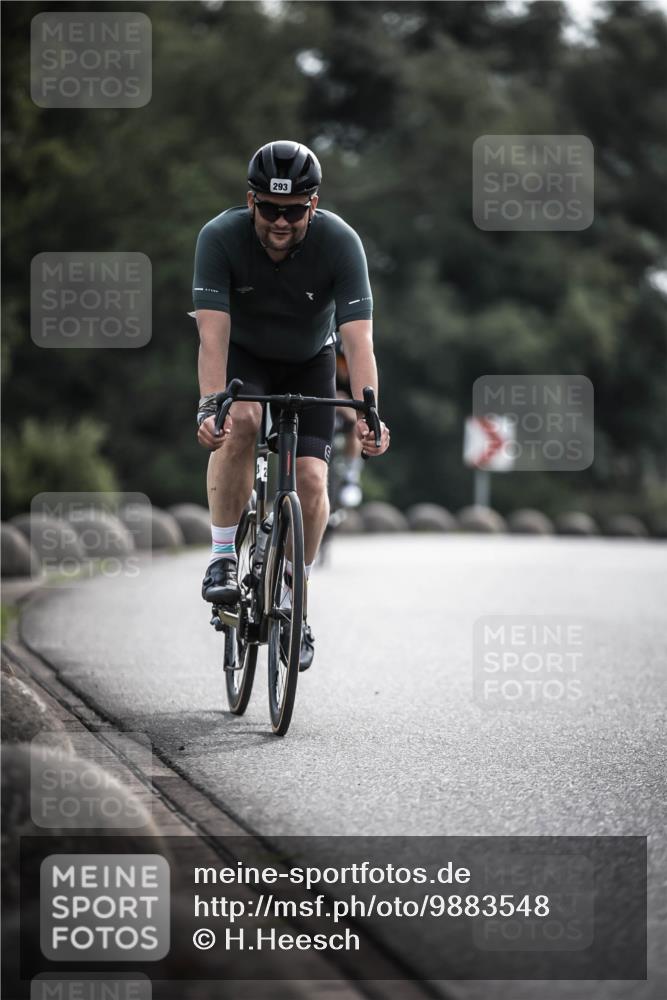 21.06.2026 - 29. Vierlanden-Triathlon H.Heesch http://msf.ph/oto/9883548 21.06.2026 09:18:42 Radfahren 63, 76, 196, 197, 293 meine-sportfotos.de