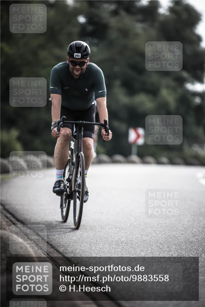 21.06.2026 - 29. Vierlanden-Triathlon H.Heesch http://msf.ph/oto/9883558 21.06.2026 09:18:42 Radfahren 63, 76, 196, 197, 293 meine-sportfotos.de