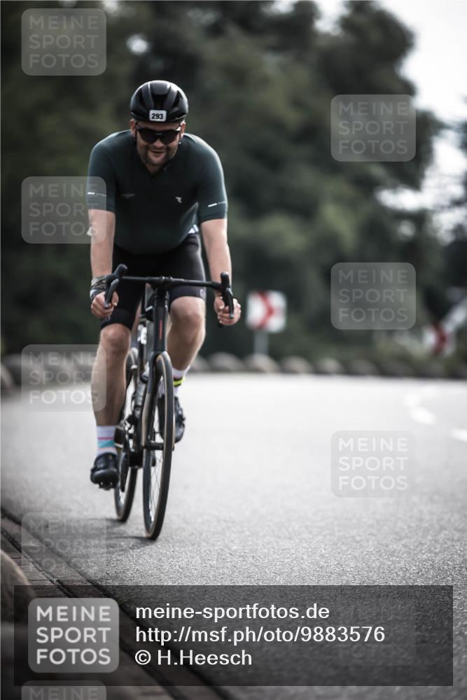 21.06.2026 - 29. Vierlanden-Triathlon H.Heesch http://msf.ph/oto/9883576 21.06.2026 09:18:42 Radfahren 63, 76, 196, 197, 293 meine-sportfotos.de