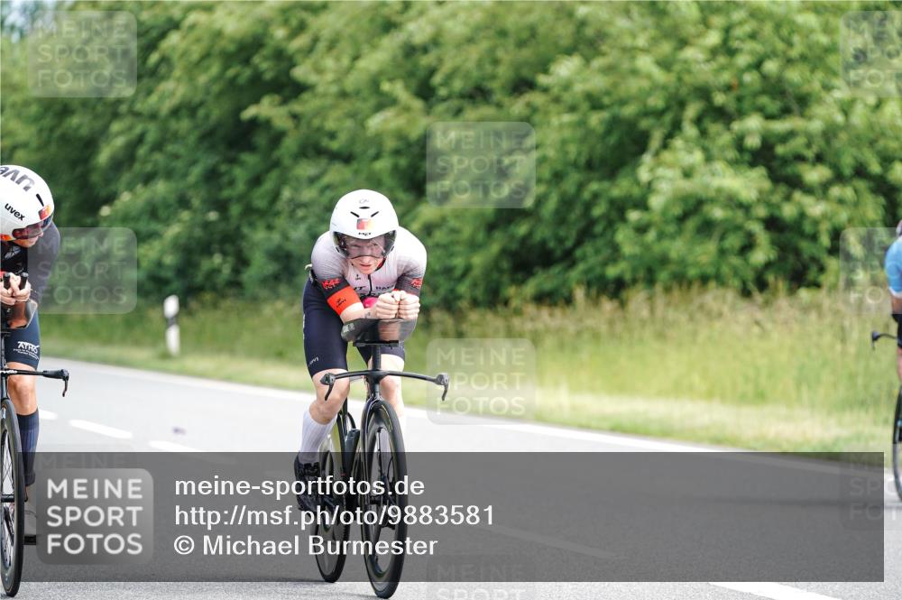 21.06.2026 - Viking Triathlon Michael Burmester http://msf.ph/oto/9883581 21.06.2026 11:03:49 Radfahren 1, 4, 58, 86, 165, 197, 202, 211, 227, 301, 387, 411, 460, 484, 553, 559, 567, 649 meine-sportfotos.de