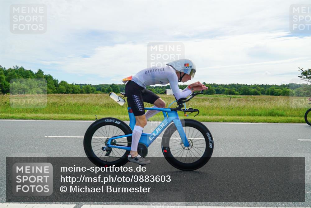 21.06.2026 - Viking Triathlon Michael Burmester http://msf.ph/oto/9883603 21.06.2026 11:06:56 Radfahren 8, 195, 356, 461, 464, 670 meine-sportfotos.de