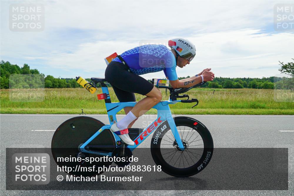 21.06.2026 - Viking Triathlon Michael Burmester http://msf.ph/oto/9883618 21.06.2026 11:08:21 Radfahren 22, 46, 248, 330, 339, 351, 371, 399, 415, 452, 511, 550, 632, 643 meine-sportfotos.de