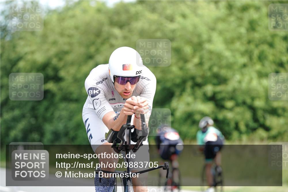 21.06.2026 - Viking Triathlon Michael Burmester http://msf.ph/oto/9883705 21.06.2026 11:05:21 Radfahren 2, 21, 166, 167, 333, 517, 655 meine-sportfotos.de