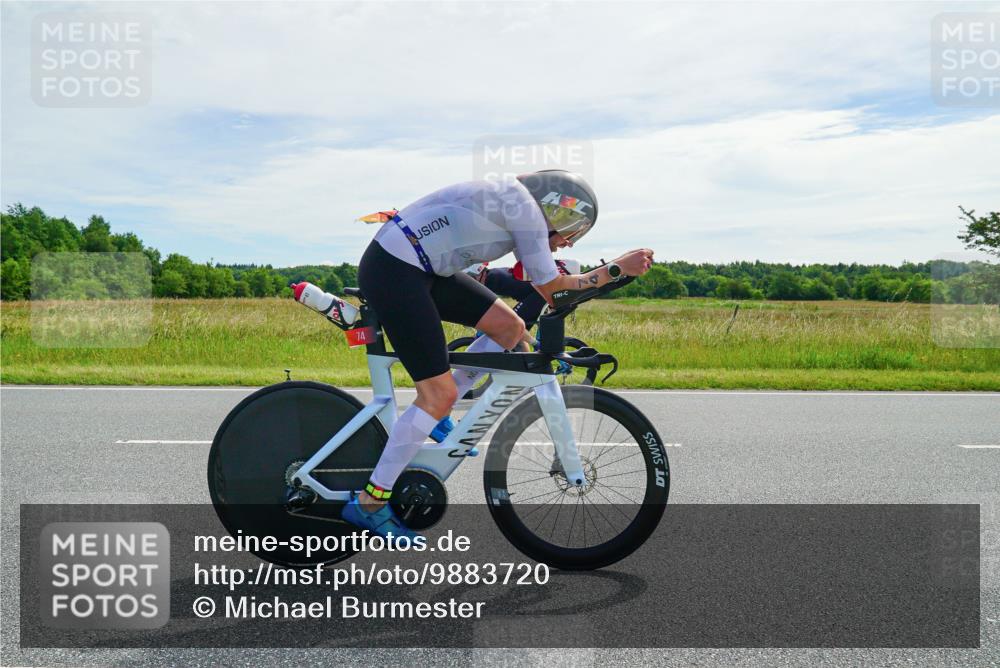 21.06.2026 - Viking Triathlon Michael Burmester http://msf.ph/oto/9883720 21.06.2026 11:10:52 Radfahren 65, 74, 134, 147, 183, 251, 258, 324, 422, 617 meine-sportfotos.de
