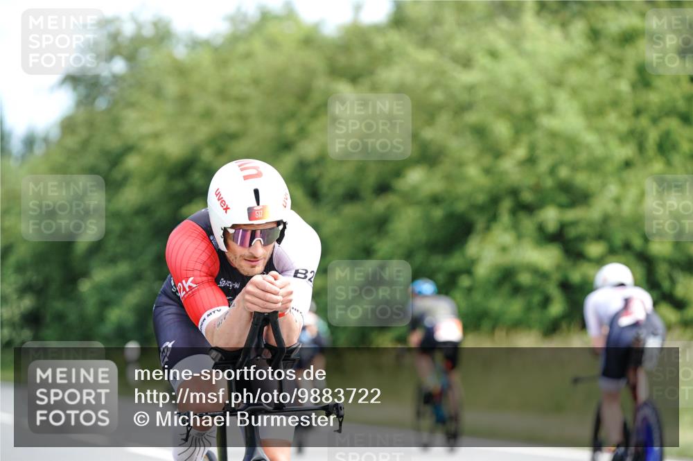 21.06.2026 - Viking Triathlon Michael Burmester http://msf.ph/oto/9883722 21.06.2026 11:05:22 Radfahren 2, 21, 166, 167, 243, 333, 517, 655 meine-sportfotos.de
