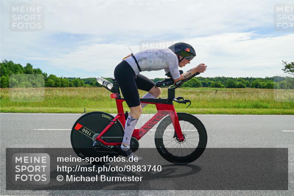 21.06.2026 - Viking Triathlon Michael Burmester http://msf.ph/oto/9883740 21.06.2026 11:11:08 Radfahren 36, 103, 183, 230, 251, 270, 444, 626, 662 meine-sportfotos.de