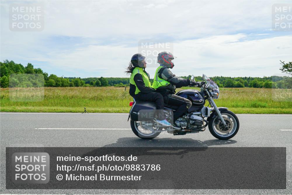 21.06.2026 - Viking Triathlon Michael Burmester http://msf.ph/oto/9883786 21.06.2026 11:12:40 Radfahren 37, 37, 208, 370, 654, 654 meine-sportfotos.de